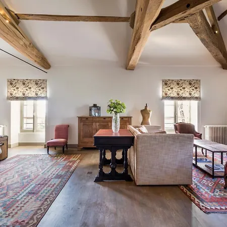 Les Clefs De Troplong Mondot Bed & Breakfast