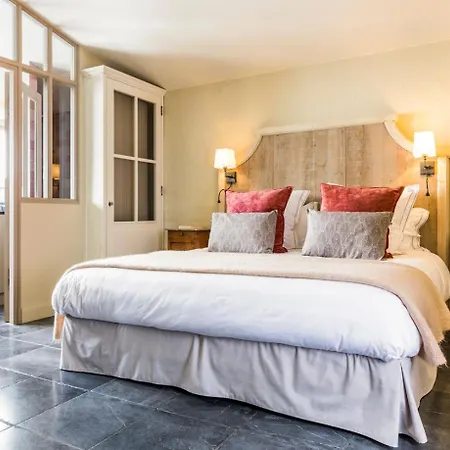 Les Clefs De Troplong Mondot Bed & Breakfast