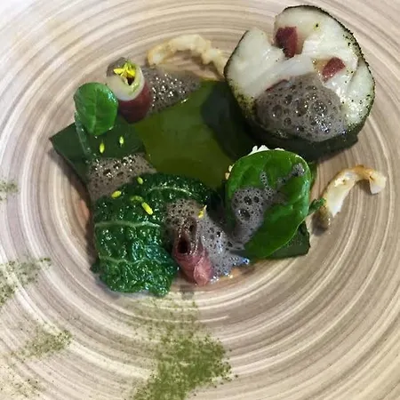 Les Clefs De Troplong Mondot 住宿加早餐酒店 圣艾米隆