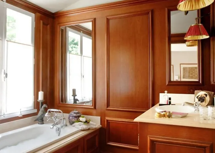 Les Clefs De Troplong Mondot Bed and breakfast Saint-Émilion