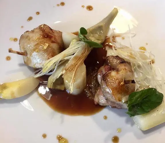 Les Clefs De Troplong Mondot Bed and breakfast